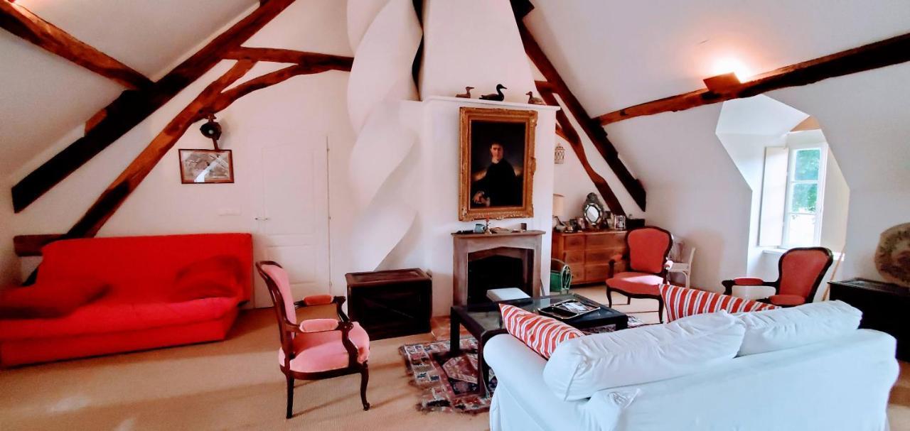 Le Sequoia Bed & Breakfast Velles  Exterior photo